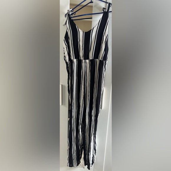 Romper - Picture 6 of 6